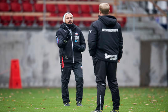 Helsingborgs manager Henrik Larsson och assisterande