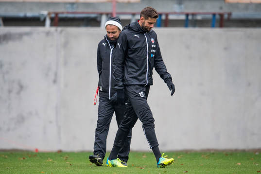 Helsingborgs manager Henrik Larsson och Mikael Dahlberg