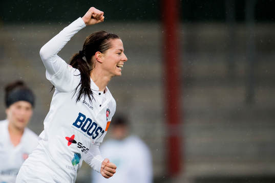 Rosengårds Lotta Schelin jublar