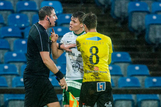 Prespas Hannes Cederholm i diskussion
