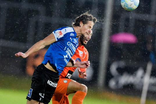 Halmstads Fredrik Liverstam och Athletics Sasa Matic