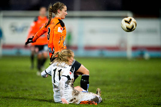 Kristianstads Elin Karlsson och Umeås Jenny Hjohlman
