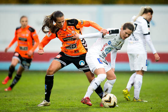 Kristianstads Nellie Karlsson och Umeås Hanna Folkesson