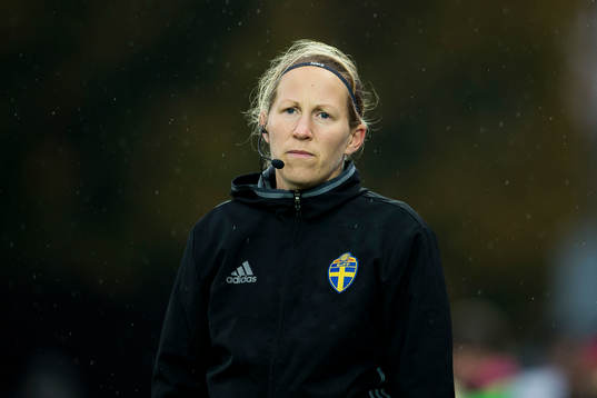 Fjärdedomaren Helena Ögren
