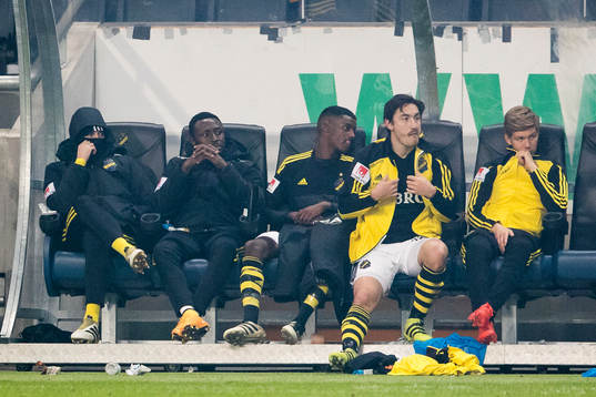 s målvakt Patrik Carlgren, Chinedu Ogbuke Obasi, Alexander