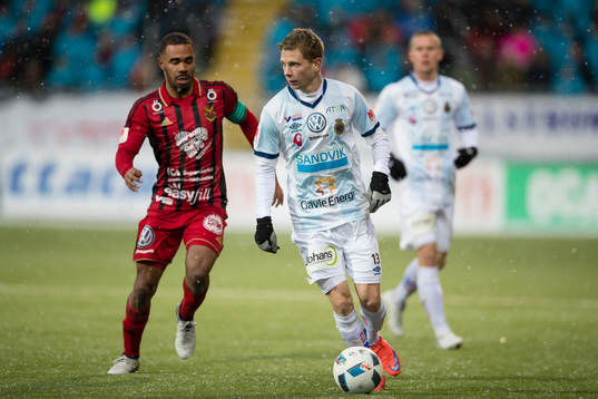 Gefles Johan Bertilsson mot Östersunds Alex Dyer
