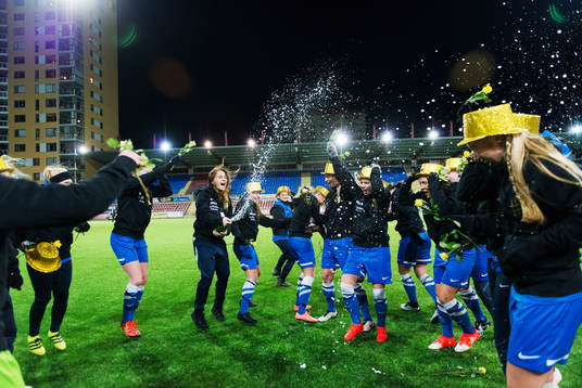 Eskilstunas spelare jublar