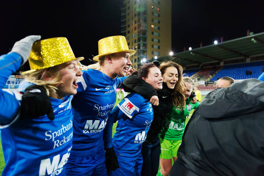 Eskilstunas spelare jublar