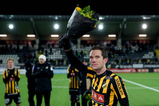 Häckens Martin Ericsson avtackas för sin tid i klubben
