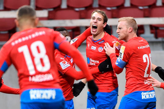 Helsingborgs spelare jublar