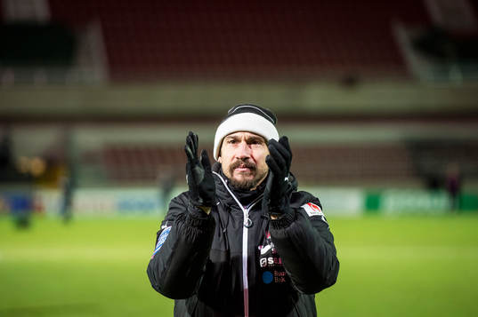 Helsingborgs manager Henrik Larsson jublar