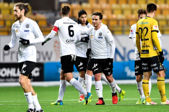 Örebros Nordin Gerzic jublar