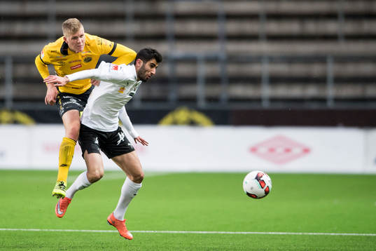 Örebros Ferhad Ayaz  och Elfsborgs Joakim Nilsson