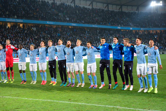Malmö FFs spelare tackar publiken