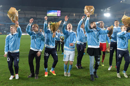 Malmö FFs spelare jublar för SM-guldet