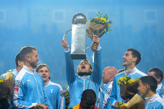 Malmö FFs Magnus Wolff Eikrem jublar för SM-guldet med