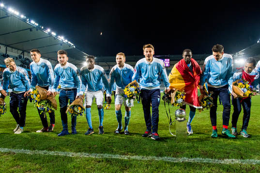 Malmö FFs spelare med Erdal Rakip, Pa Konate, Anton