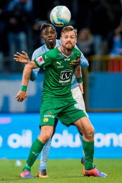 Hammarbys Arnór Smárason och Malmö FFs Pa Konate