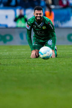 Hammarbys Imad Khalili grimaserar