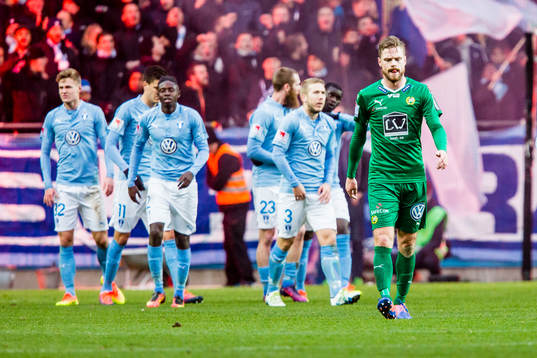 Hammarbys Arnór Smárason deppar