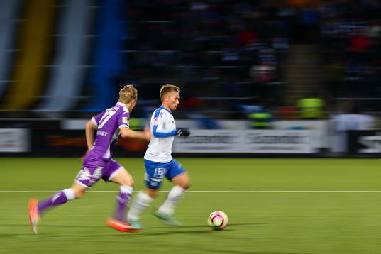 Norrköpings Nicklas Bärkroth och IFK Göteborgs Billy