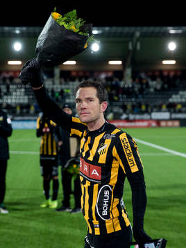 Häckens Martin Ericsson avtackas för sin tid i klubben