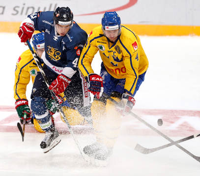 Finland¥s Tommi Kivistö and Sweden¥s Staffan Kronwall