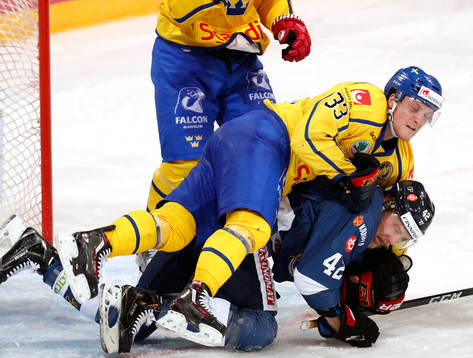 Bläddra bland fler bilder av Ishockey, Karjala Tournament, Finland - Sverige