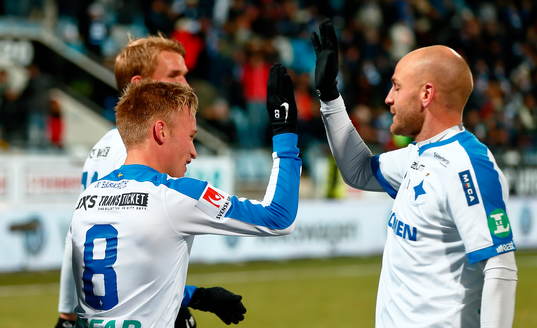 Norrköpings Nicklas Bärkroth och Daniel Sjölund jublar