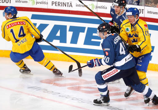 Sweden¥s Richard Gynge, Finland¥s Jarno Koskiranta and