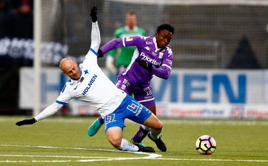 Norrköpings Daniel Sjölund och IFK Göteborgs Lawson Sabah