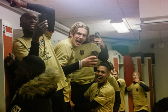 Brommapojkarnas Viktor Gyökeres och Joel Qviberg jublar i