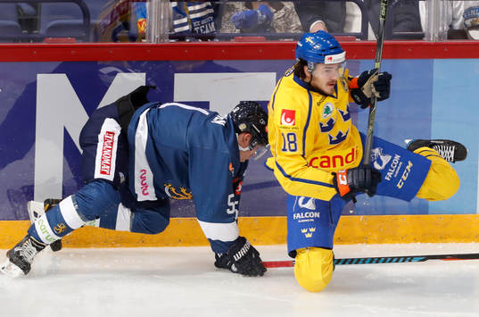 Finland¥s Tomi Sallinen and Sweden¥s Dennis Everberg