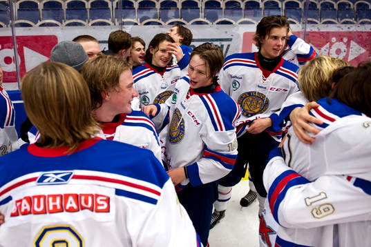Stockholm Nords spelare jublar