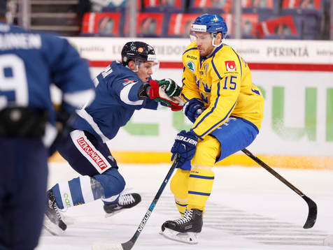 Finland¥s Atte Ohtamaa and Sweden¥s Mattias Sjögren