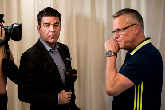 s Patrick Ekwall och Sveriges förbundskapten Janne