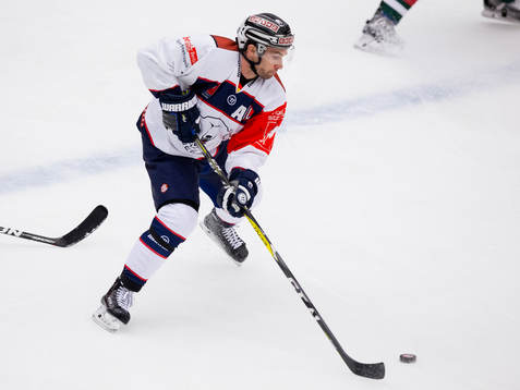 Eisbären Berlins Spencer Machacek