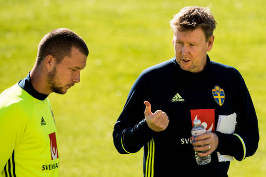 Jakob Johansson och assisterande förbundskapten Peter