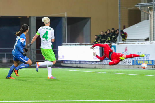 Eskilstuna Uniteds Marija Banusic gör 1-2