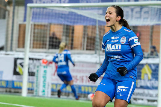 Eskilstuna Uniteds Marija Banusic jublar