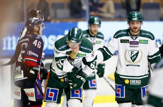 Färjestads Johan Ryno ont i ögat