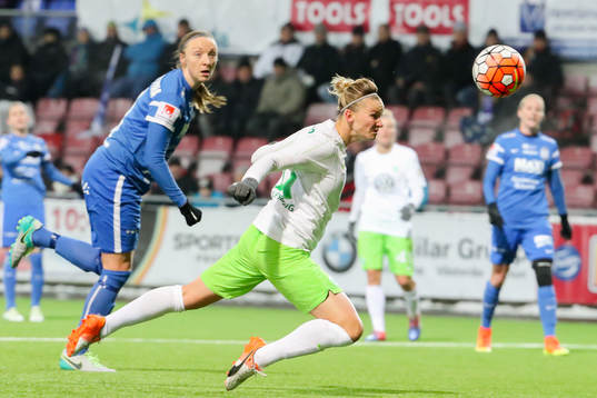 Wolfsburgs Alexandra Popp gör 5-1 målet