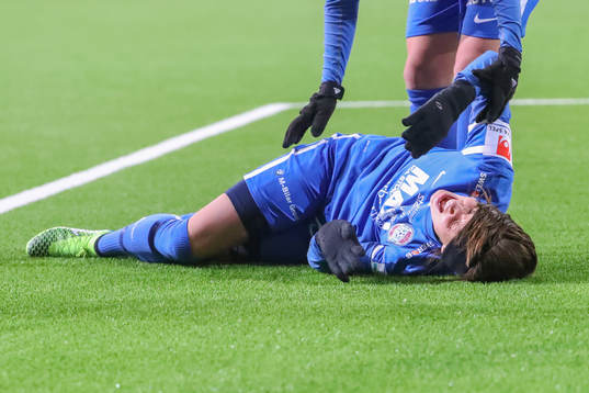 Eskilstuna Uniteds Nathalie Björn grinar illa