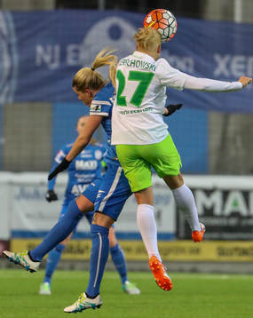 Eskilstuna Uniteds Olivia Schough och Wolfsburgs Isabel
