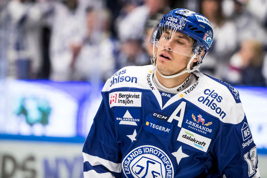 Leksands Jon Knuts  i ishockeymatchen i SHL mellan Leksand