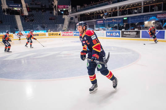 Djurgårdens Calle Ridderwall värmer upp
