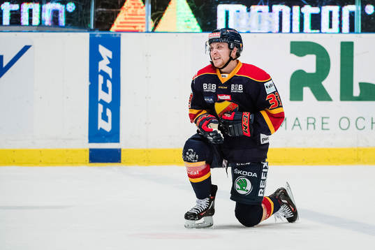 Djurgårdens Linus Hultström har ont
