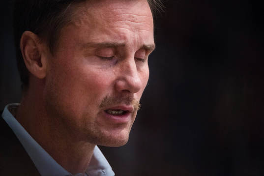 Frölundas tränare Roger Rönnberg deppar