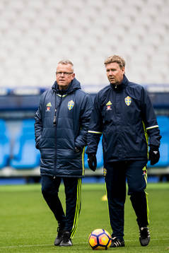 Förbundskapten Janne Andersson och assisterande