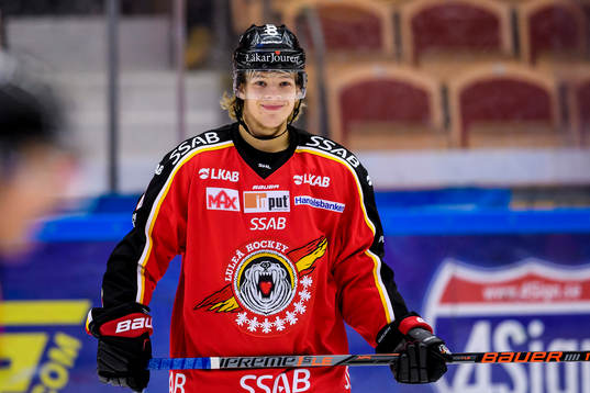 Luleås Kim Johansson på uppvärmningen
